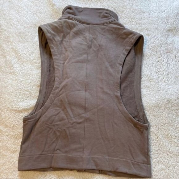 NWOT Chaser Tan Vest - Picture 5 of 5